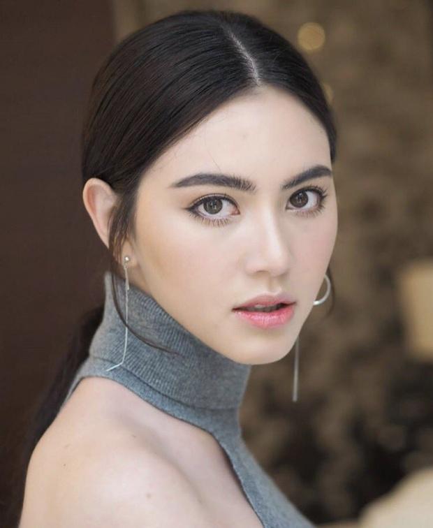 ใหม่ ดาวิกา